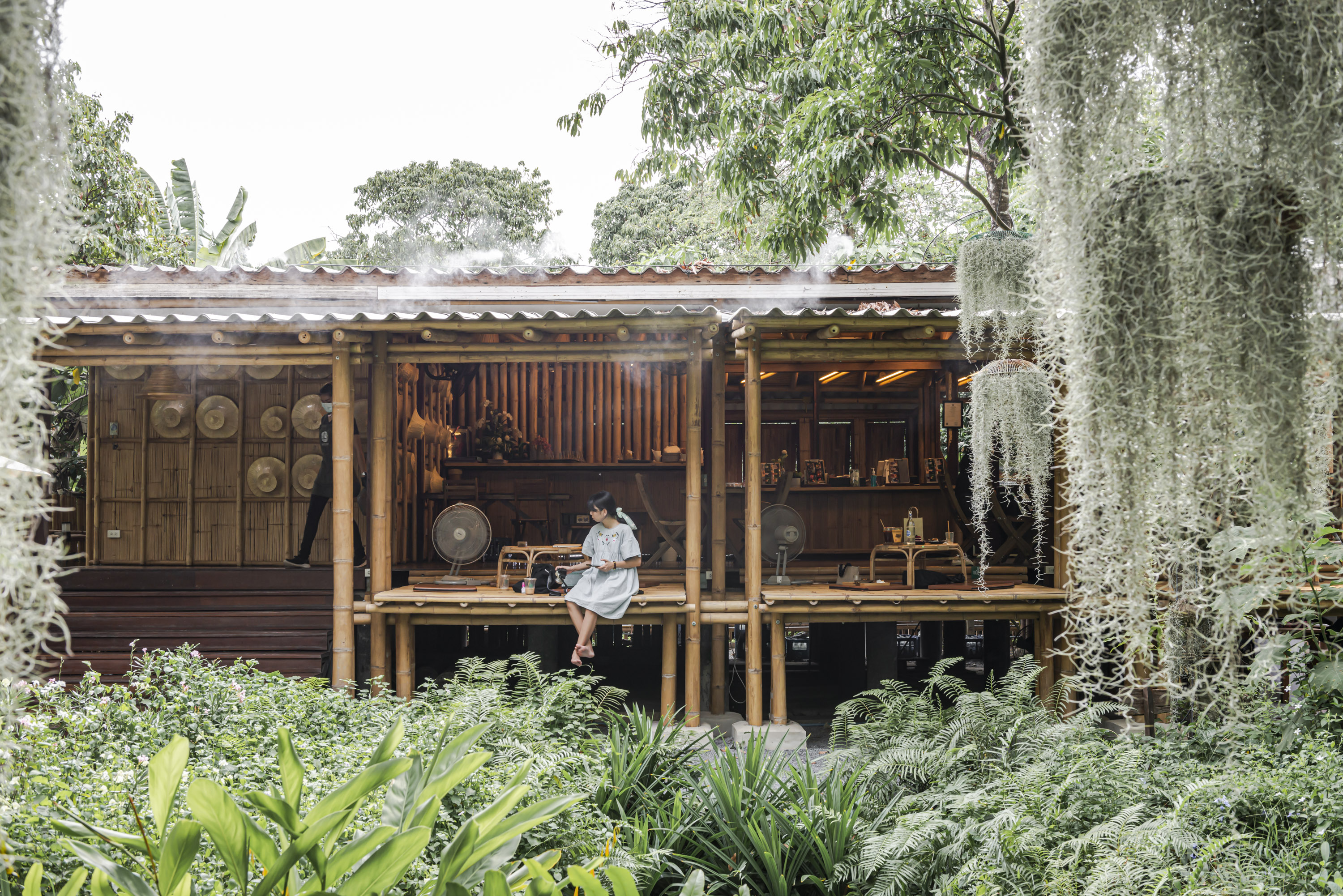 thi-cong-thiet-ke-quan-cafe-nha-vuon-quang-binh